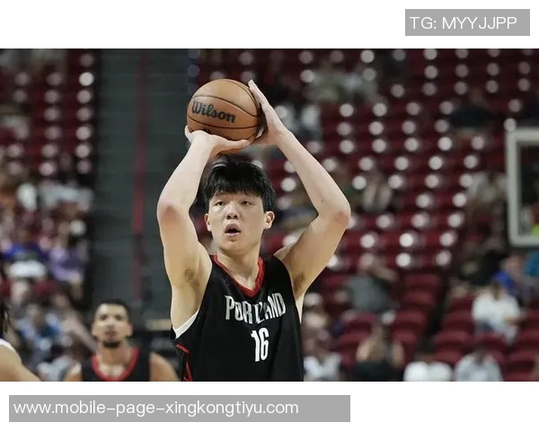 杨瀚森背靠背出战2分半引发热议登上微博热搜榜第二位 杨瀚森背靠背出战2分半引发热议登上微博热搜榜第二位